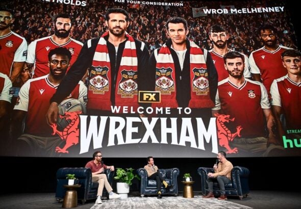 Acteur Canadien acteur Ryan Reynolds actionnaires de Welcome to Wrexham et de Wrexham AFC